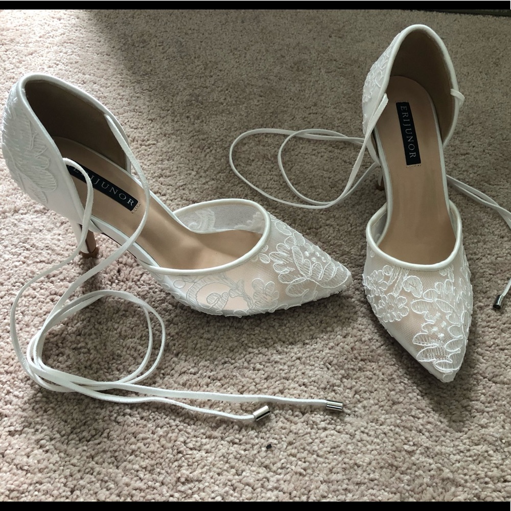 NWT Ivory lace tie-up heels